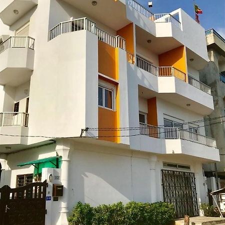 Dodoo Lodge Cotonou Eksteriør billede